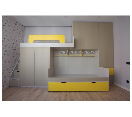 Двухъярусная детская кровать желтого цвета
